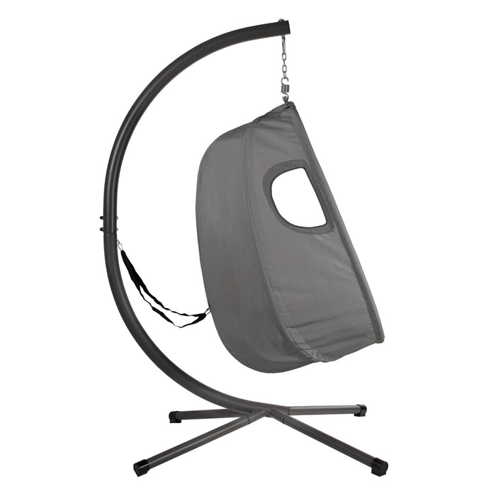 Grauer Hängesessel mit gebogenem Metallgestell und seitlichem Sichtfenster