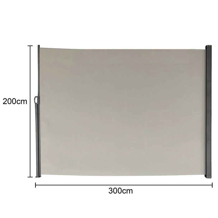 Hellgraue rechteckige Markise mit den Maßen 300 cm Breite und 200 cm Höhe, mit grauen Halterungen an den Seiten