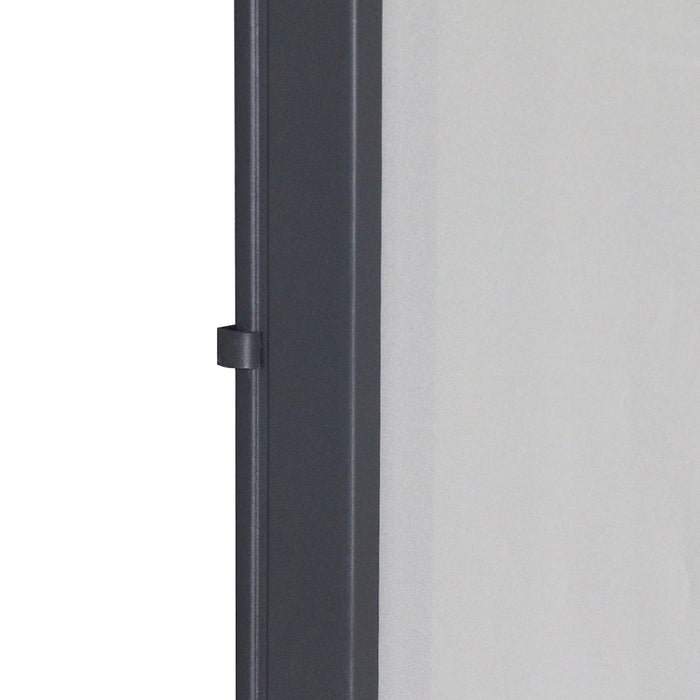 Schwarzer Metallrahmen mit grauem Stoff, Detailansicht einer Kante