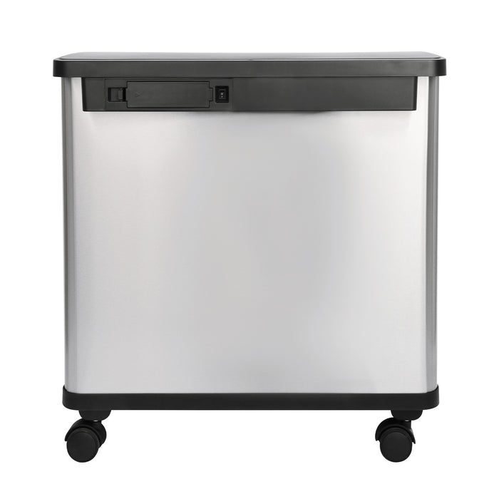 Silberner rechteckiger Mülleimer mit schwarzem Deckel und vier Rollen, Rückansicht mit Batteriefach für Sensor des Mülleimers.