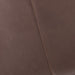 Detailansicht des Materials - braunes PU-Leder mit Ziernaht