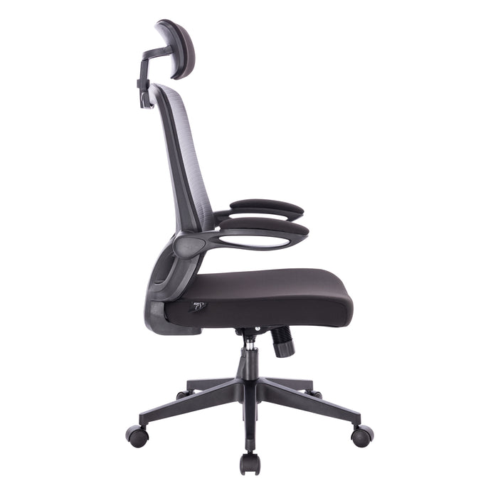 Schwarzer ergonomischer Bürostuhl mit verstellbarer Kopfstütze, gepolstertem Sitz und Armlehnen auf Rollen