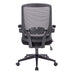 Schwarzer ergonomischer Bürostuhl mit Netzrückenlehne, gepolstertem Sitz, verstellbaren Armlehnen und Rollen von hinten
