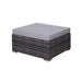 Einzelbild grauer Polyrattan-Hocker mit grauen Polsterkissen