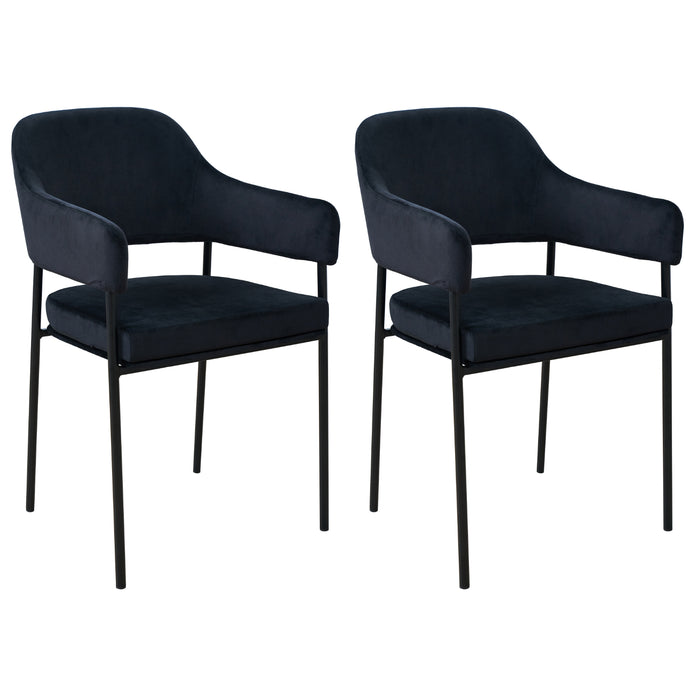Zwei moderne Stühle mit schwarzem Samtbezug, gepolstertem Sitz und Rückenlehne, schwarzem Metallgestell und Armlehnen