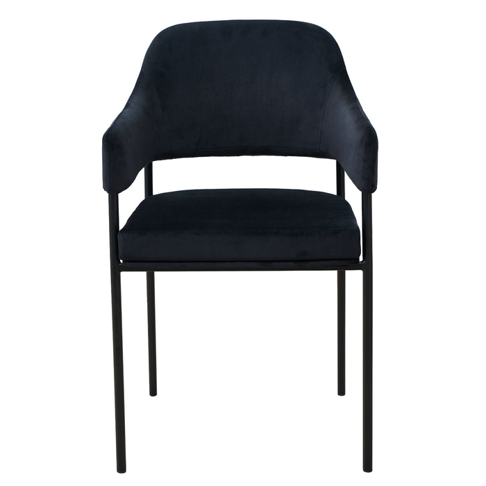 Moderner Stuhl mit schwarzem Samtbezug, gepolstertem Sitz und Rückenlehne, schwarzem Metallgestell und Armlehnen Frontalansicht