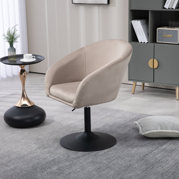 Sandfarbener, moderner Drehstuhl mit runder Basis in einem hellen Wohnzimmer neben einem kleinen Beistelltisch mit Vase und Tasse seitlich schräg