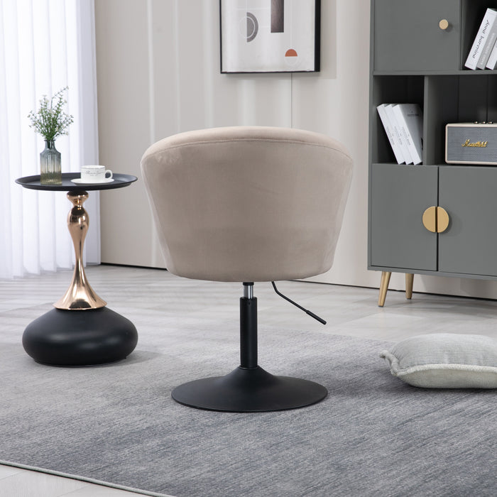 Sandfarbener, moderner Drehstuhl mit runder Basis in einem hellen Wohnzimmer neben einem kleinen Beistelltisch mit Vase und Tasse Rückseite