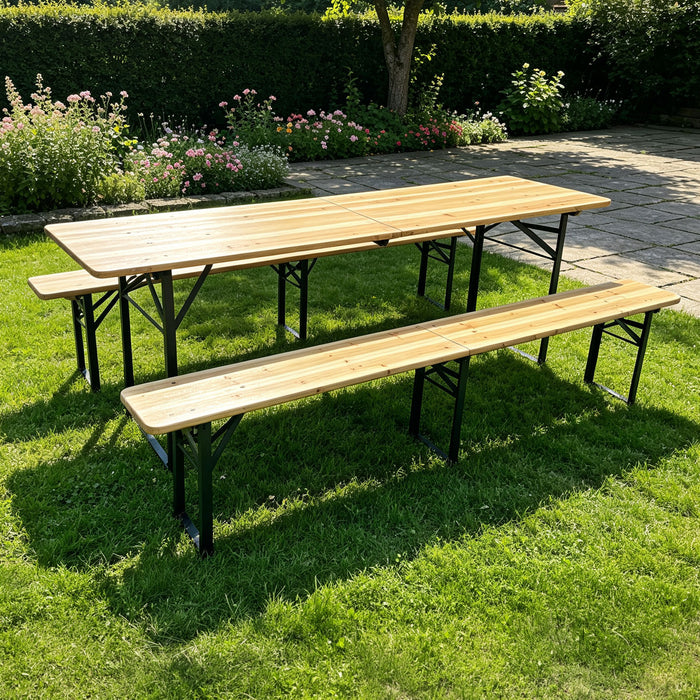 SVITA Bierzeltgarnitur aus Holz in einem Garten auf eine Rasenfläche