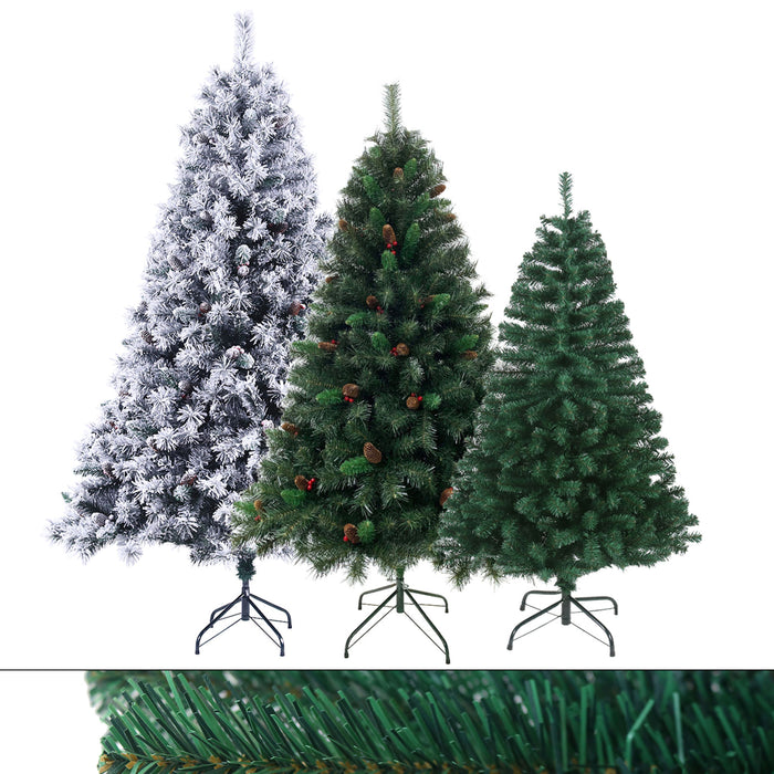 Drei SVITA Weihnachtsbaumvarianten in verschiedenen Größen und Farben, darunter ein weißer, ein grüner mit Zapfen und ein schlichter grüner Baum