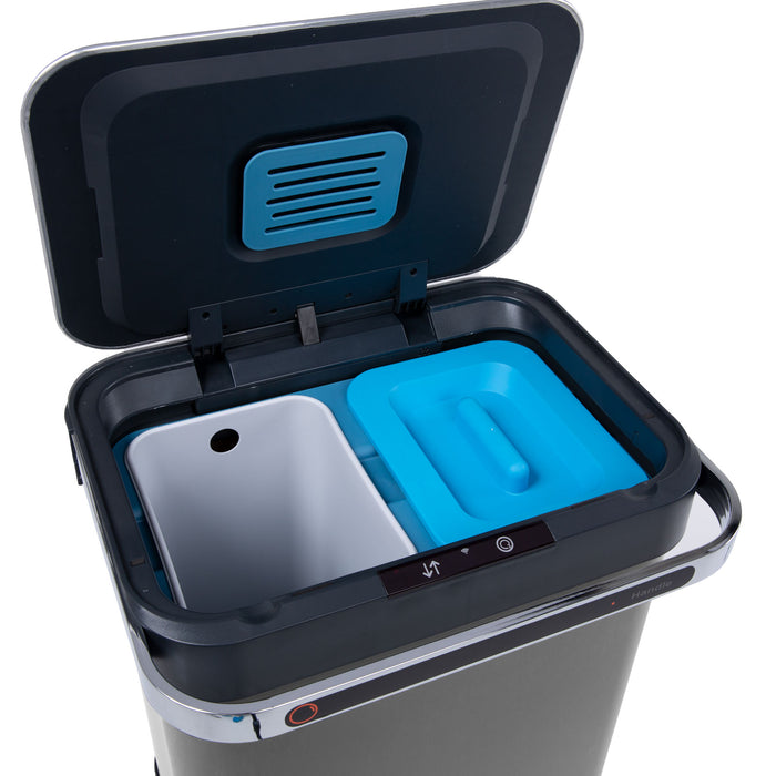 Offener SVITA Sensor Mülleimer 60 Liter grau mit zwei Fächern, eines weiß und eines mit blauem Deckel, silberner Außenrand