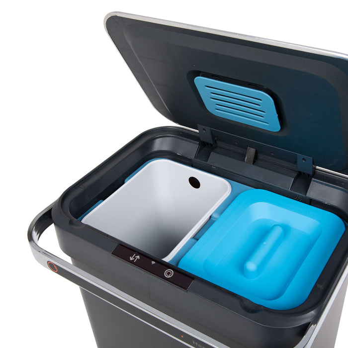 Offener SVITA Sensor Mülleimer 60 Liter schwarz mit zwei Fächern, eines weiß und eines mit blauem Deckel, silberner Außenrand